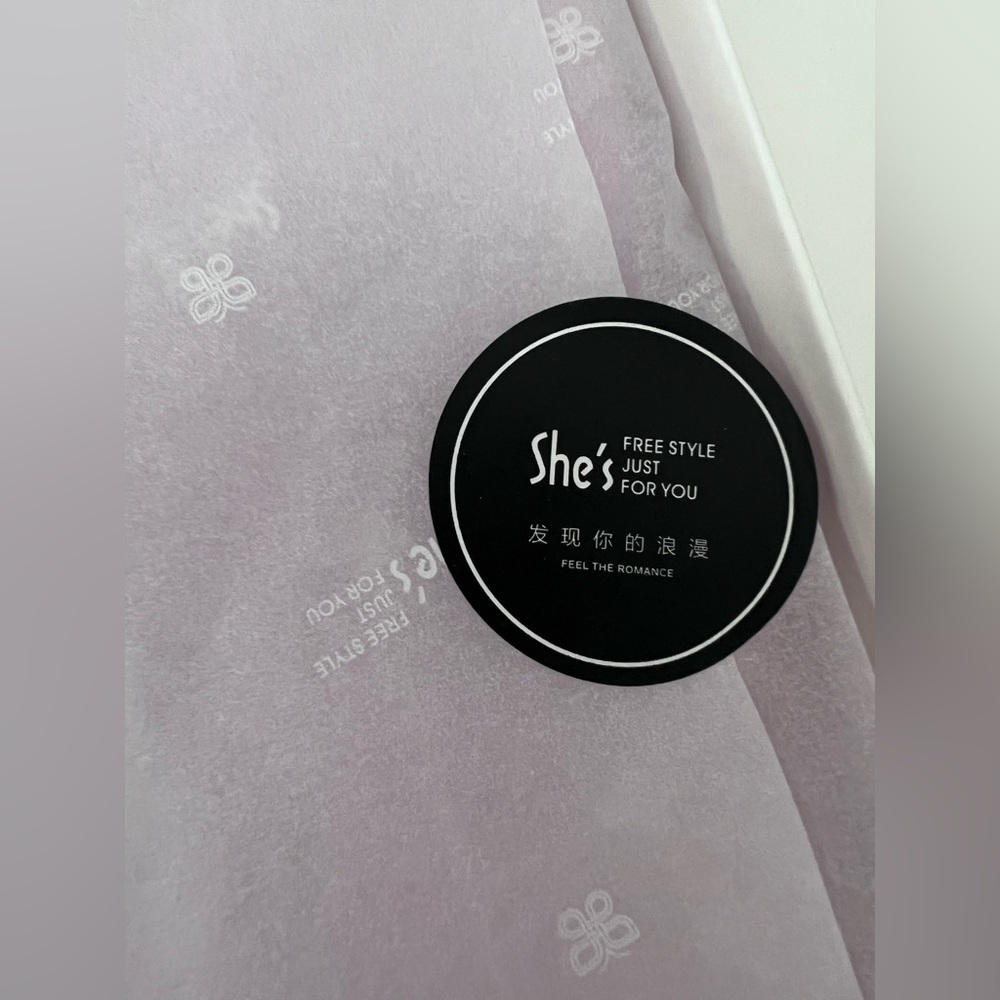 She's FREE STYLE JUST FOR YOU Scarf - Picture 7 of 7